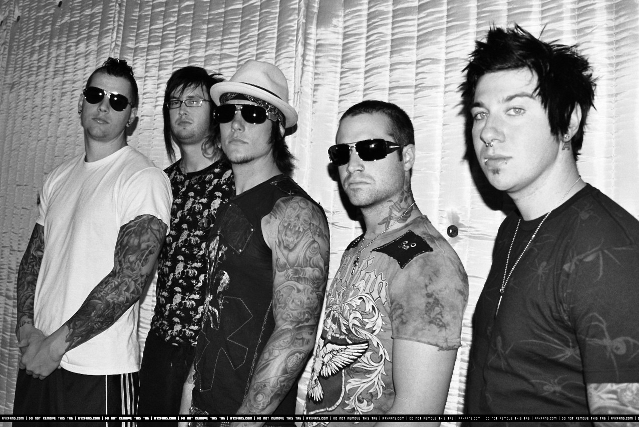 Lost it all. Avenged Sevenfold. Avenged Sevenfold фото. Группа avenged Sevenfold sin. Blinded in Chains avenged Sevenfold.